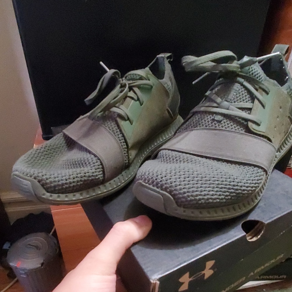 Under armour shift